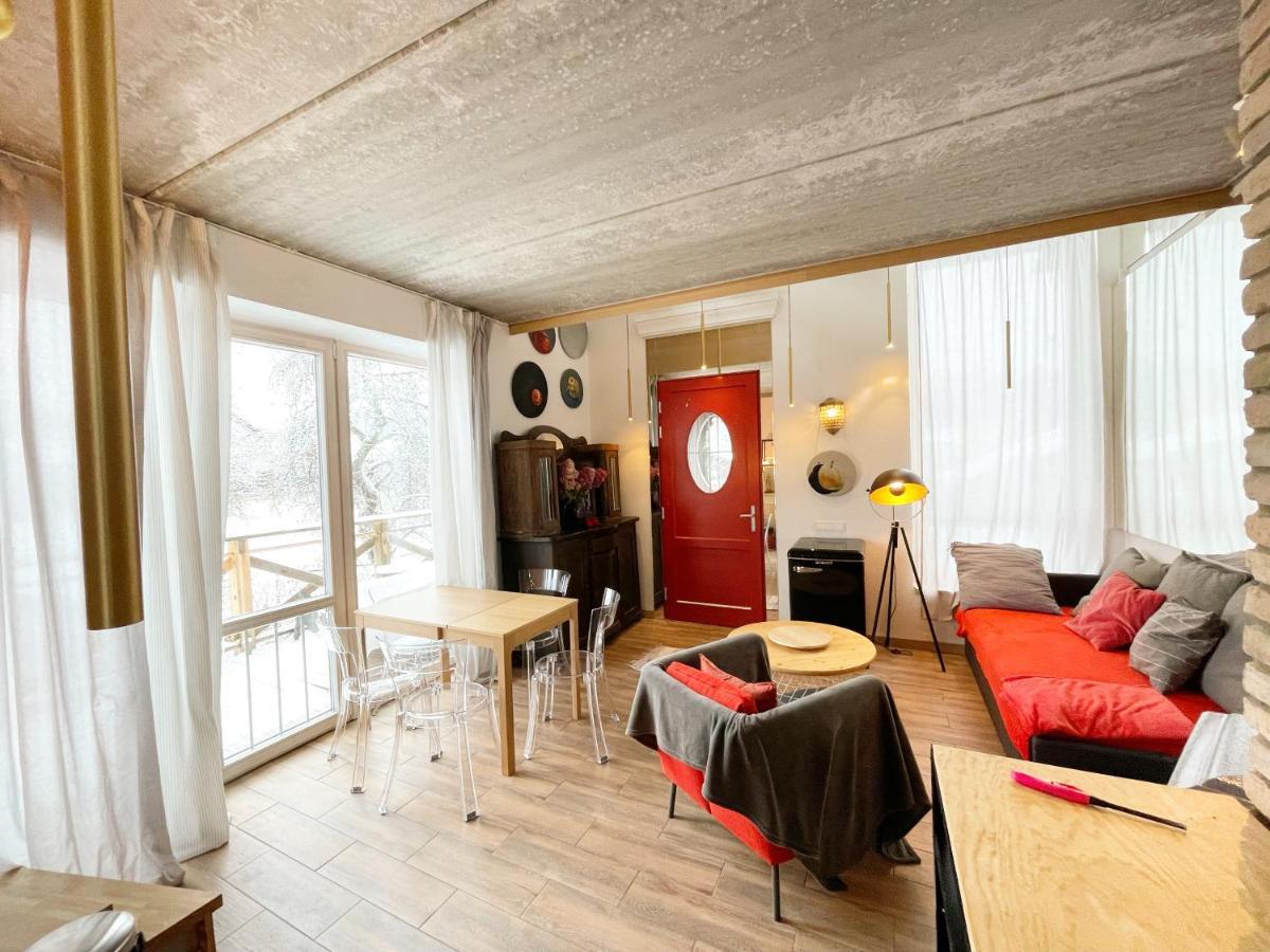 Matilda's Lovely 2-bedroom House Vilnius