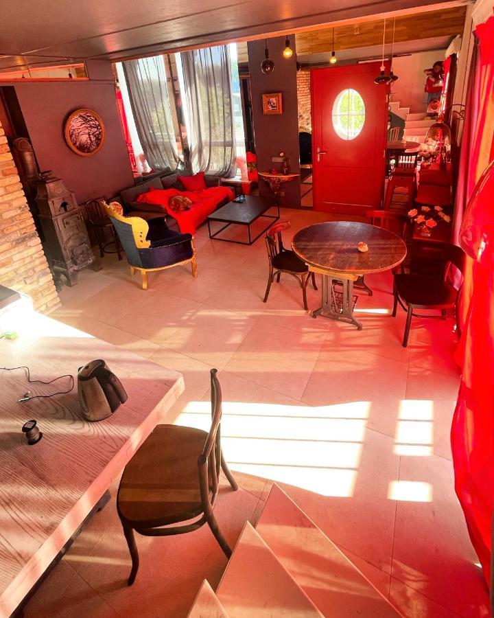 Matilda's Lovely 2-bedroom House Vila